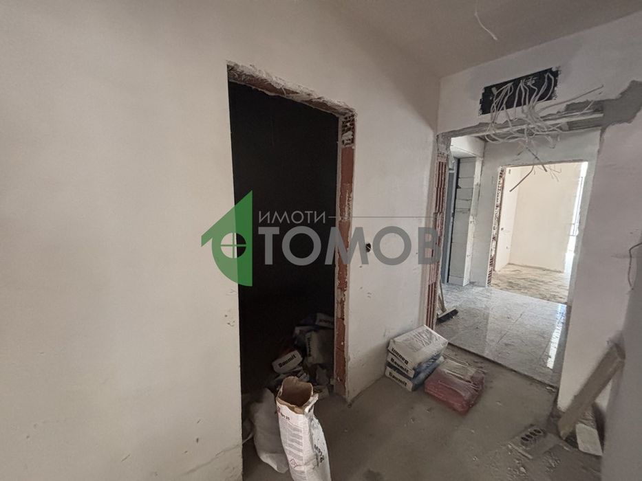 Продава се Четиристаен апартамент в Стара Загора, Център - 147 кв.м за 1065 €/кв.м - Снимка #8