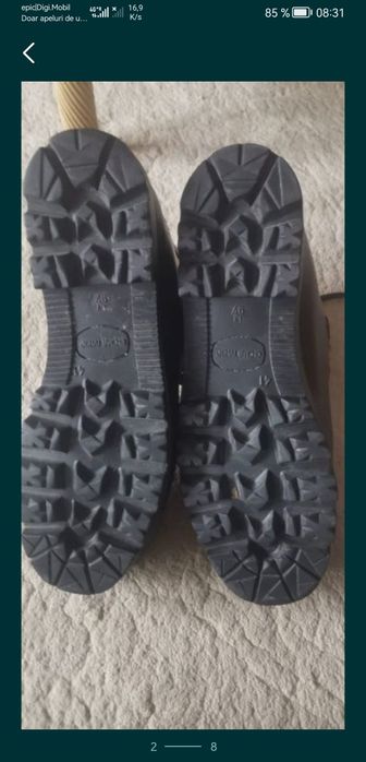 Bocanci munte Lowa 39.5 și 41 cu vibram prindere coltari