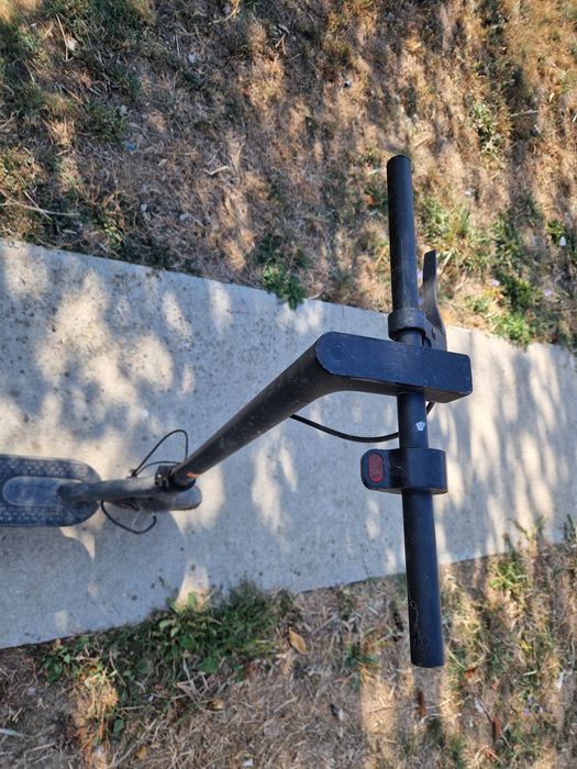 Vând Trotinetă  electrica xiaomi