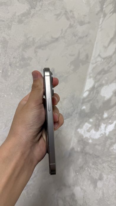 Iphone 15pro 256gb 90%