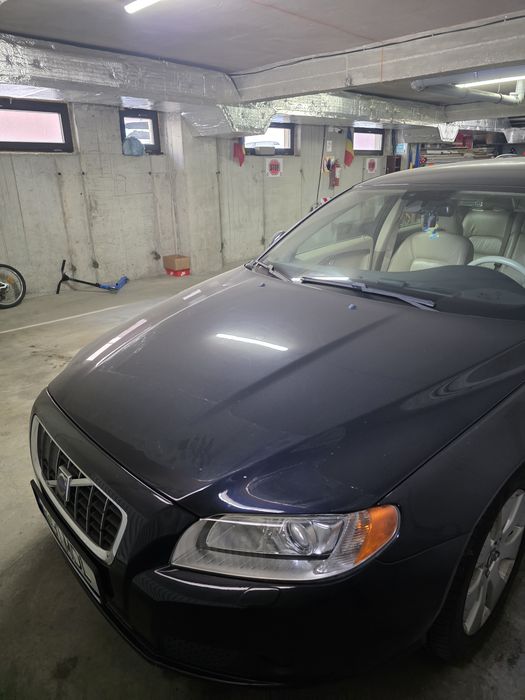 Volvo  V70  2.4 Diesel  D5 Combi
