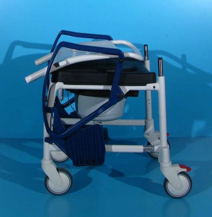 Scaun pentru WC si baie batrani/invalizi Rebotec
