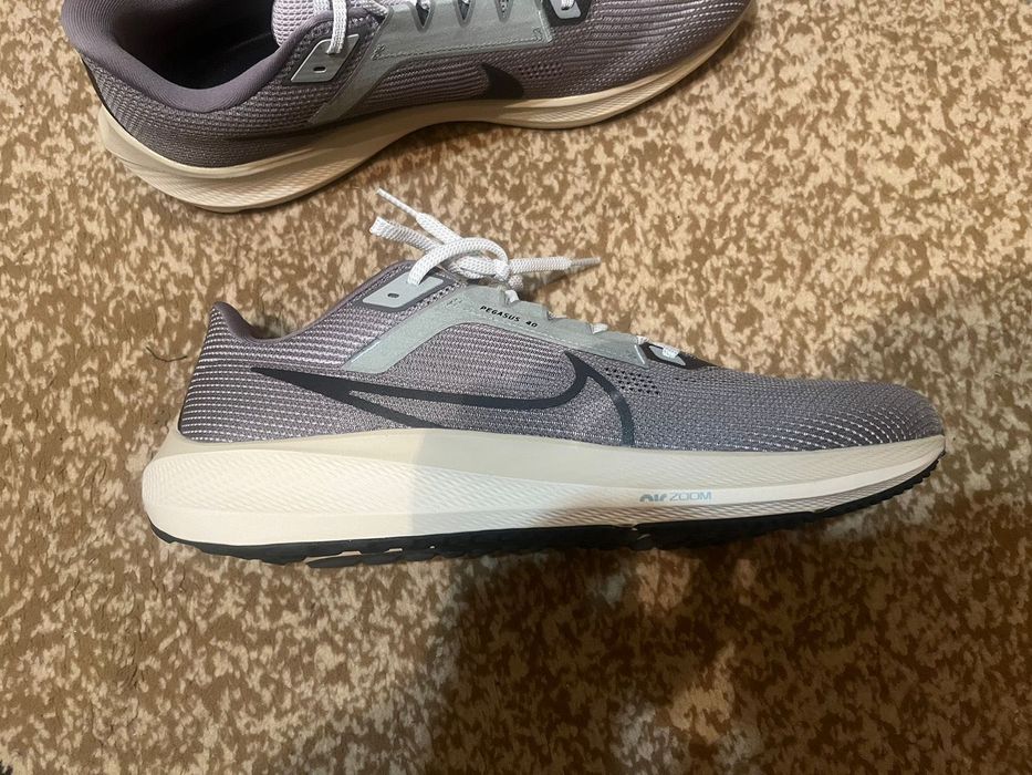 Кроссовки 48-49 размера