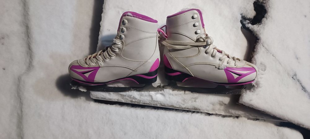 Употребявани кънки за лед