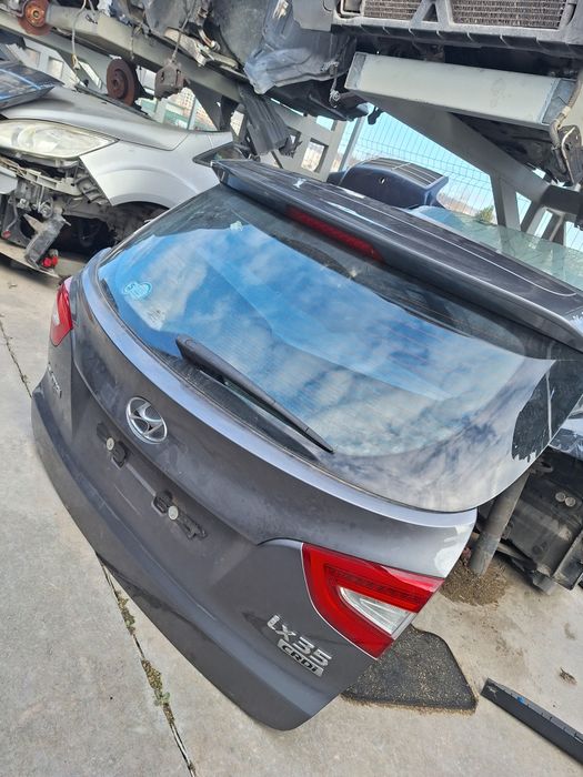 Врата багажник Hyundai IX35 Facelift / Хюндай ИХ35 Фейслифт 2014г.