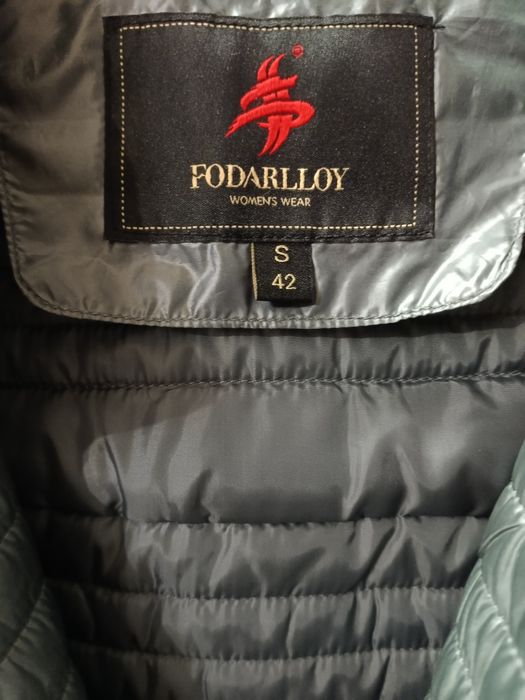 Продам плащ со снудом