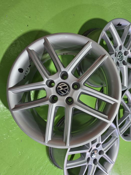17 5x112 Vw Passat Tiguan Touran Caddy Golf Skoda audi 5х112