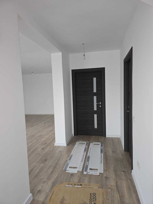 Casa de vanzare in Bradu (3km de Pitesti), P+1E, 600mp teren