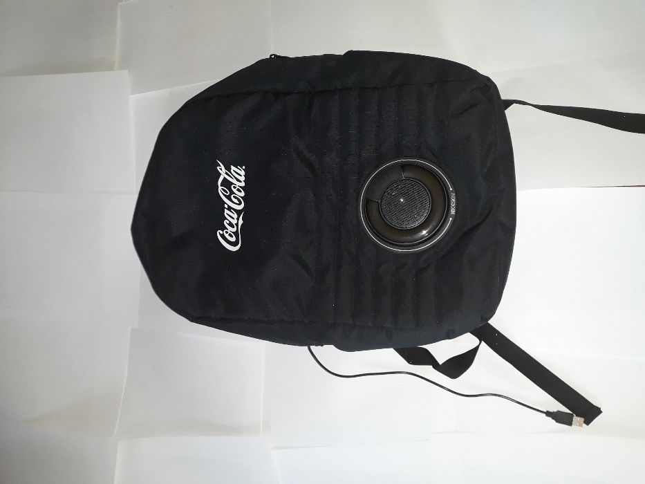 Ghiozdan cu boxa portabila wireless