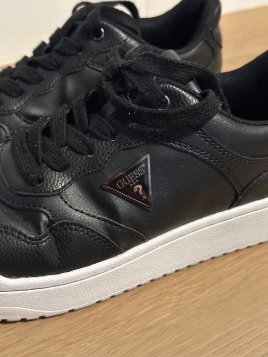 Guess, adidași, 38 de femei, alb-negru