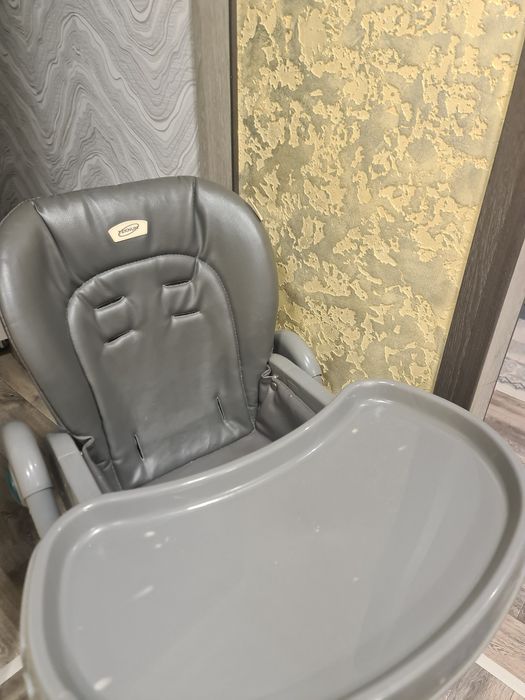 Продам стул для кормления