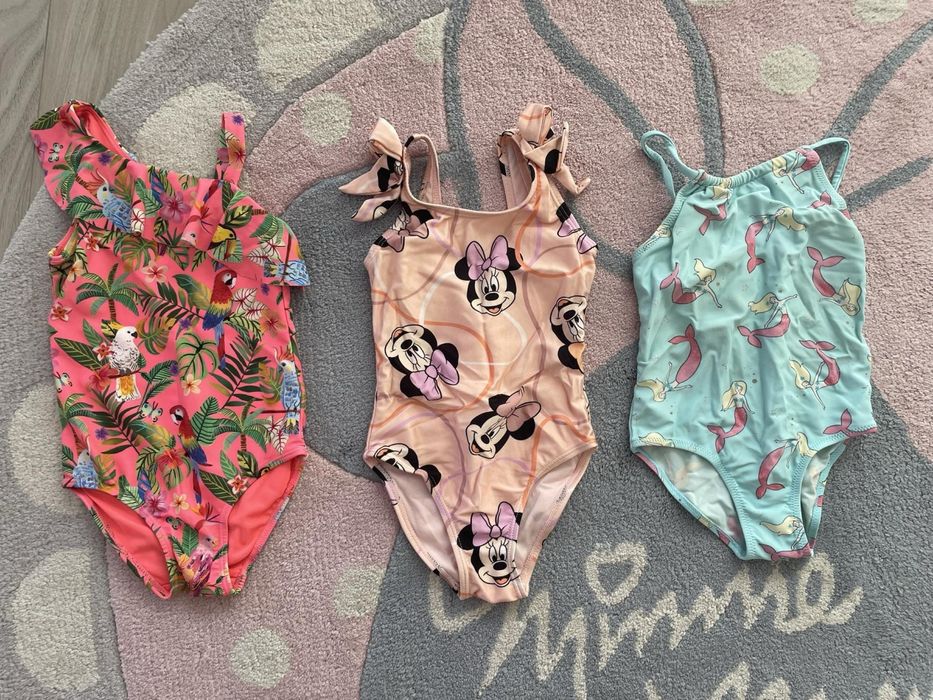 Детски бански различни видове