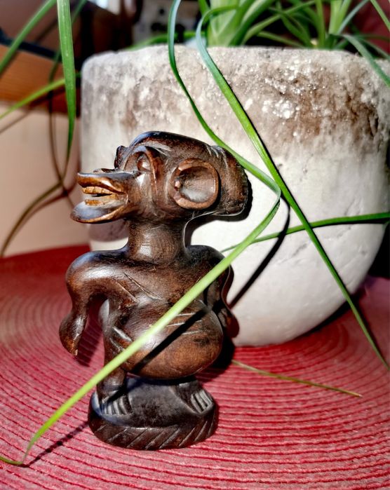 Антикварни декоративни фигурки на слонове изработени от герм. сребро