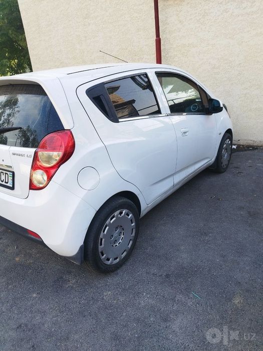 Chevrolet spark 2011