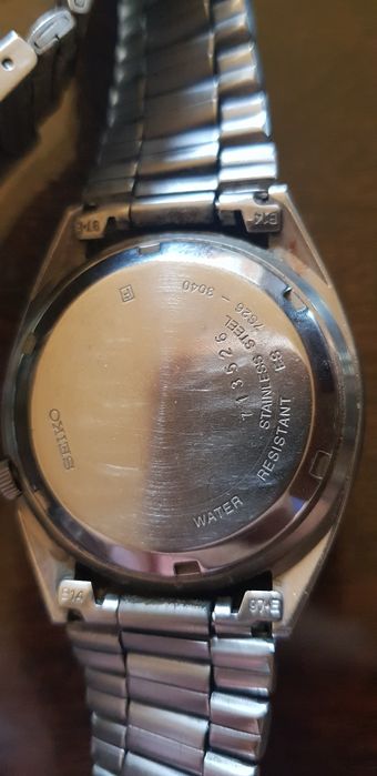 Часовници seiко изпол.