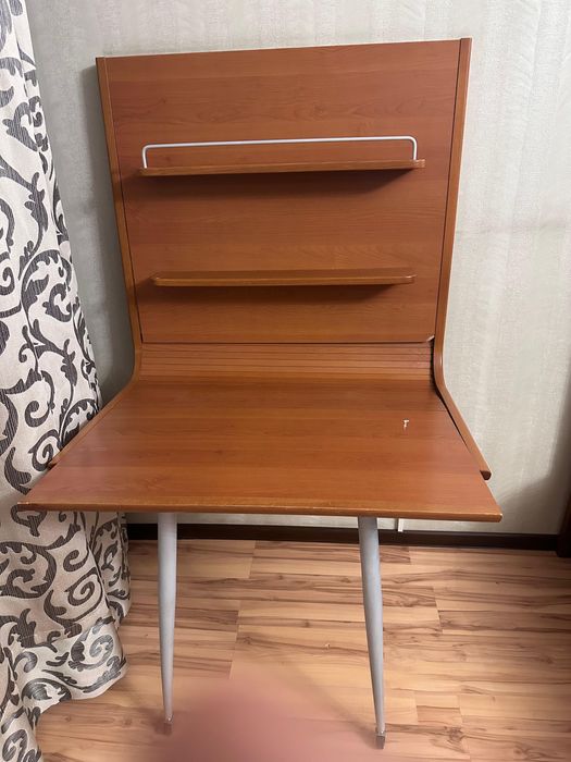 Детский стол, пристенный, складывающийся