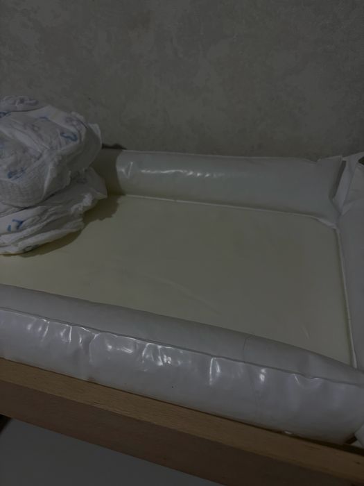 Пеленальный столик