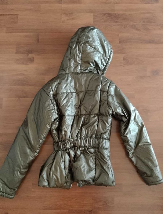 Дамско зимно яке.