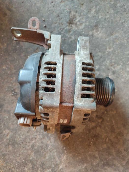 Генератор для 2GRFE 3.5 Toyota Highlander 40