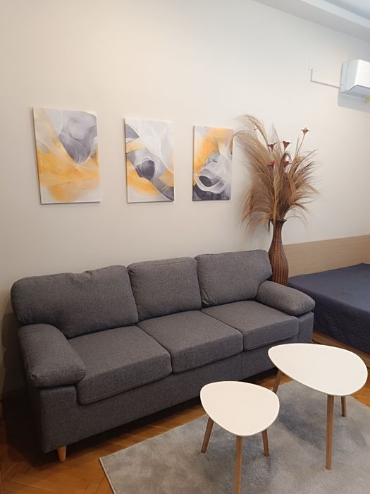 Дава се под наем Тристаен апартамент в Варна, Централна поща - 75 кв.м за 600 € - Снимка #3