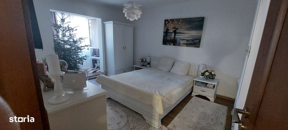 Apartament4 camere, 87.02 mp, zona  1 Mai - Sara