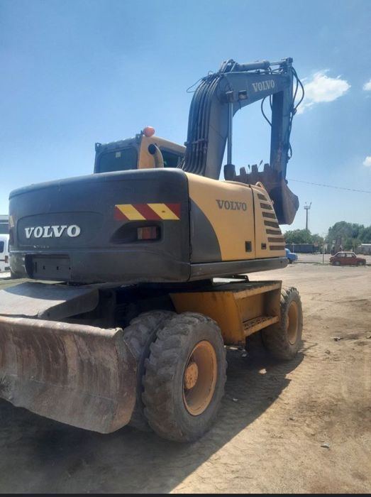 Срочно сотилади ЭКСКАВАТОР VOLVO (140 лик) 2004 йил