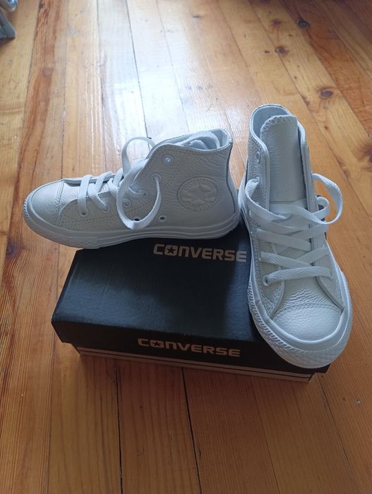 Кецове Converse и сандали Matstar