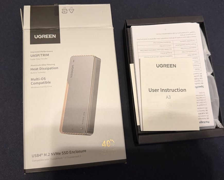 UGREEN 40Gbps M.2 NVMe кутия с охлаждащ вентилатор