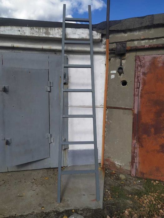 Лестница металлическая