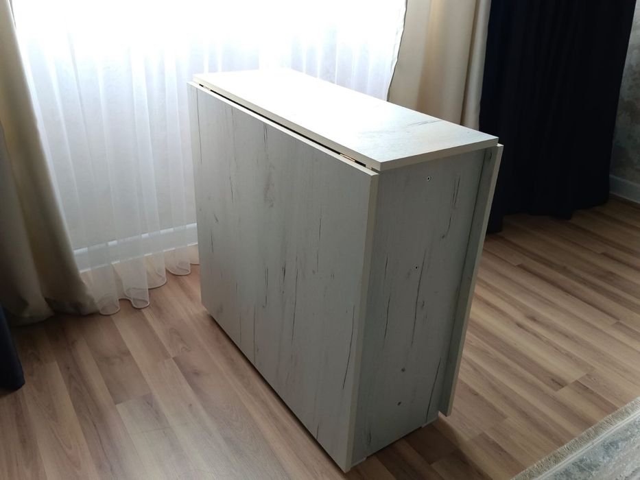 Продам стол книжка