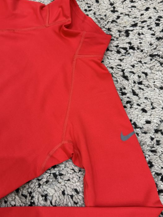 Дамска термо блуза NIKE DRI-FIT . Размер XS