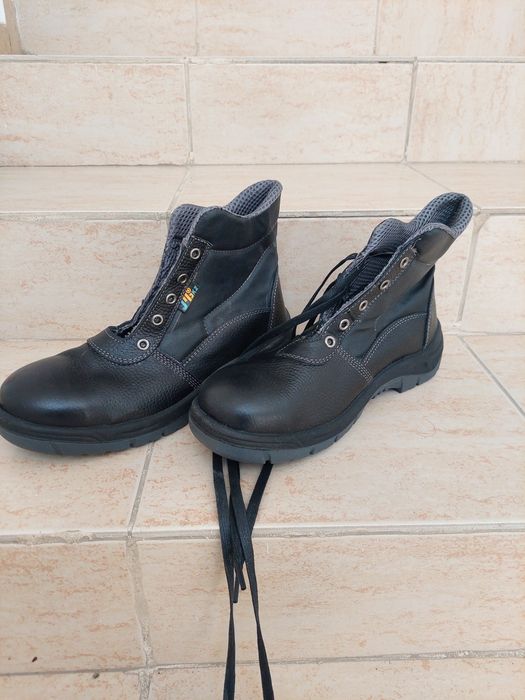 Ботинки с железным носком рабочие