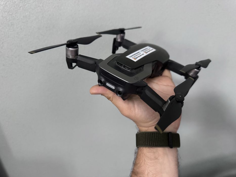 Drona DJI Mavic Air - Fly More Combo