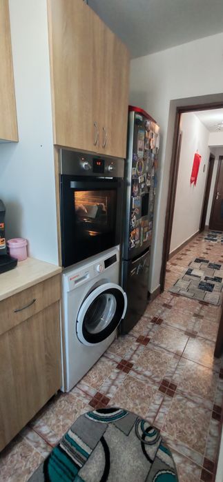Apartament 3 camere de vânzare