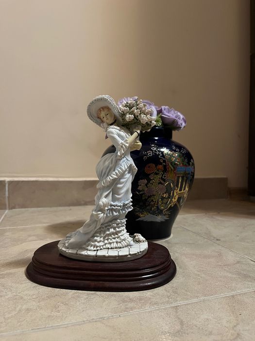 Порцеланова фигура