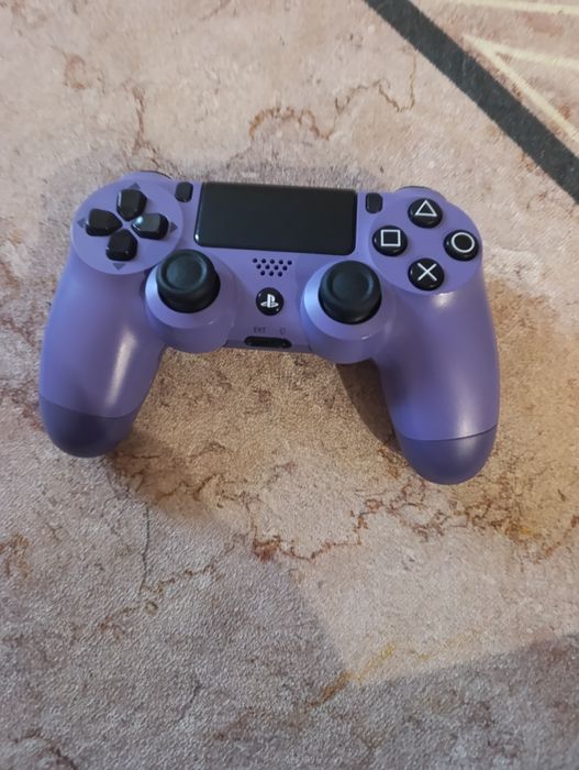 Playstation 4 Pro slim