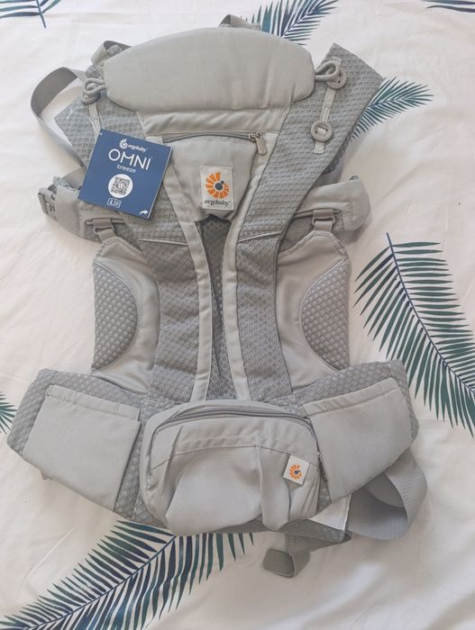 Ergobaby Omni Breeze