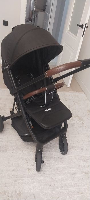 Коляска прогулочная Kidilo с перекидной ручкой