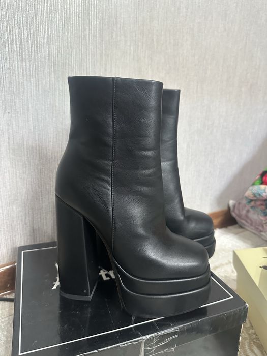 Продам обувь 34-35 рр