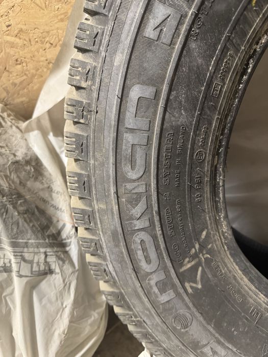Зимние шипованные шины nokian hakkapeliitta lt 265/70 R17