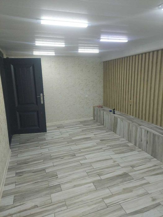 Продается квартира офис в Яшнабадском районе 1-комнатная 43м2