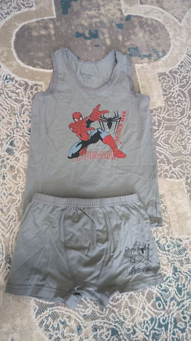 Продам детские футболки