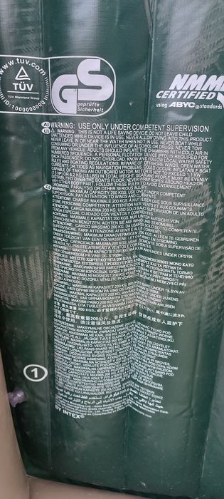 Резиновая.лодка.