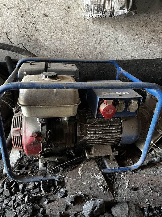 Бензиновый Генератор