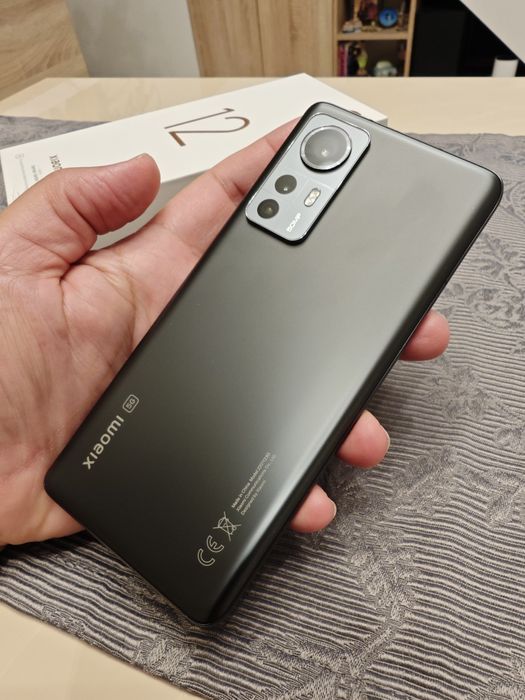 Xiaomi 12 като нов