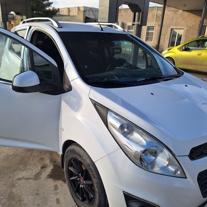 Автомобиль Спарк 2017 год.состояние отличное. Межикар 906.пропан