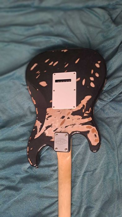 Pedaliera şi chitara