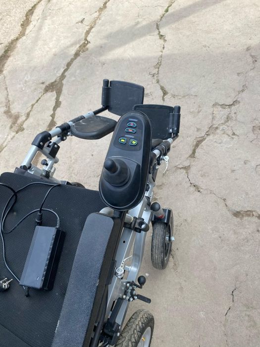 Инвалидный коляска