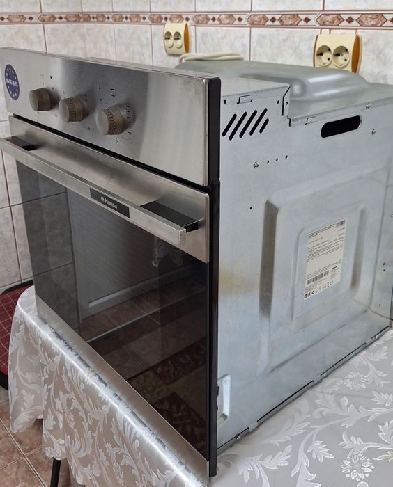 Cuptor incorporabil Hansa