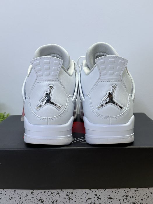 Air Jordan Pure Money marimea 40